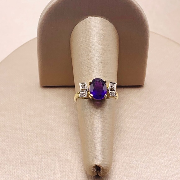 EUC 14k Yellow Gold Amethyst & Diamond Cocktail Ring - Picture 8 of 16